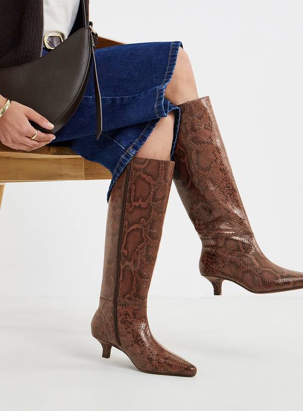 JD WILLIAMS Pointed Kitten Heel Knee Boot Wide Fit 9